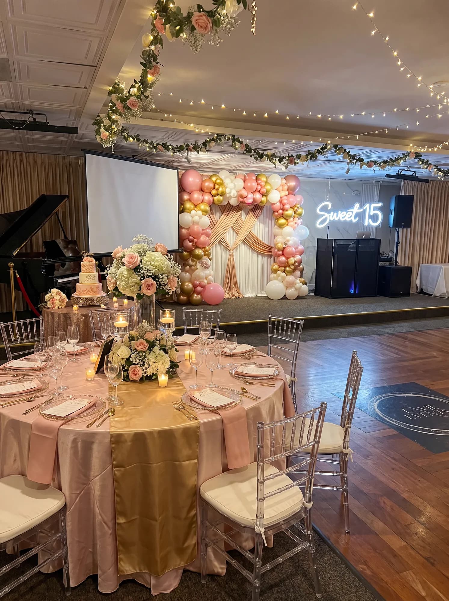 Quinceañera celebration at La Vie, photo 7
