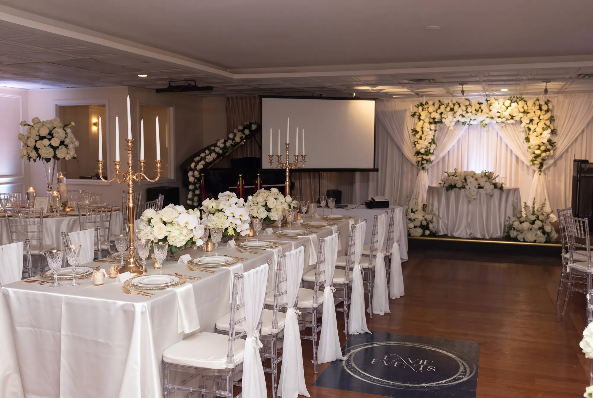 Wedding celebration at La Vie, photo 2